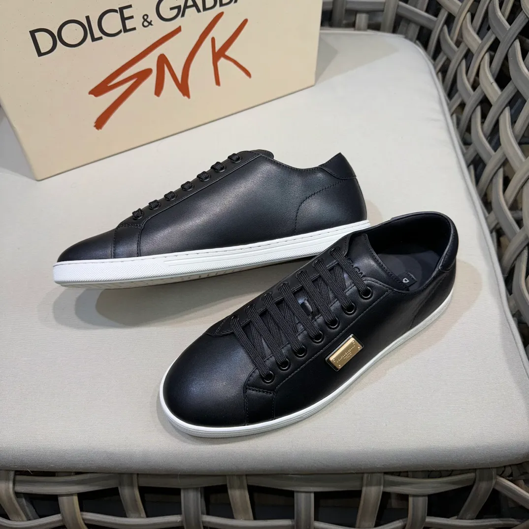 Men's Men's Shoes 💰400 [New Style] 🐝🐝DG—Dolce&G men's calfskin sneakers Portofino Yacht shoes, simple and versatile design, unique saddle leather soles. The Dolce &G logo rear wing is the icing on the cake. Imported cowhide + rubber outsole Size: 39-44 (customized at 38.45)
